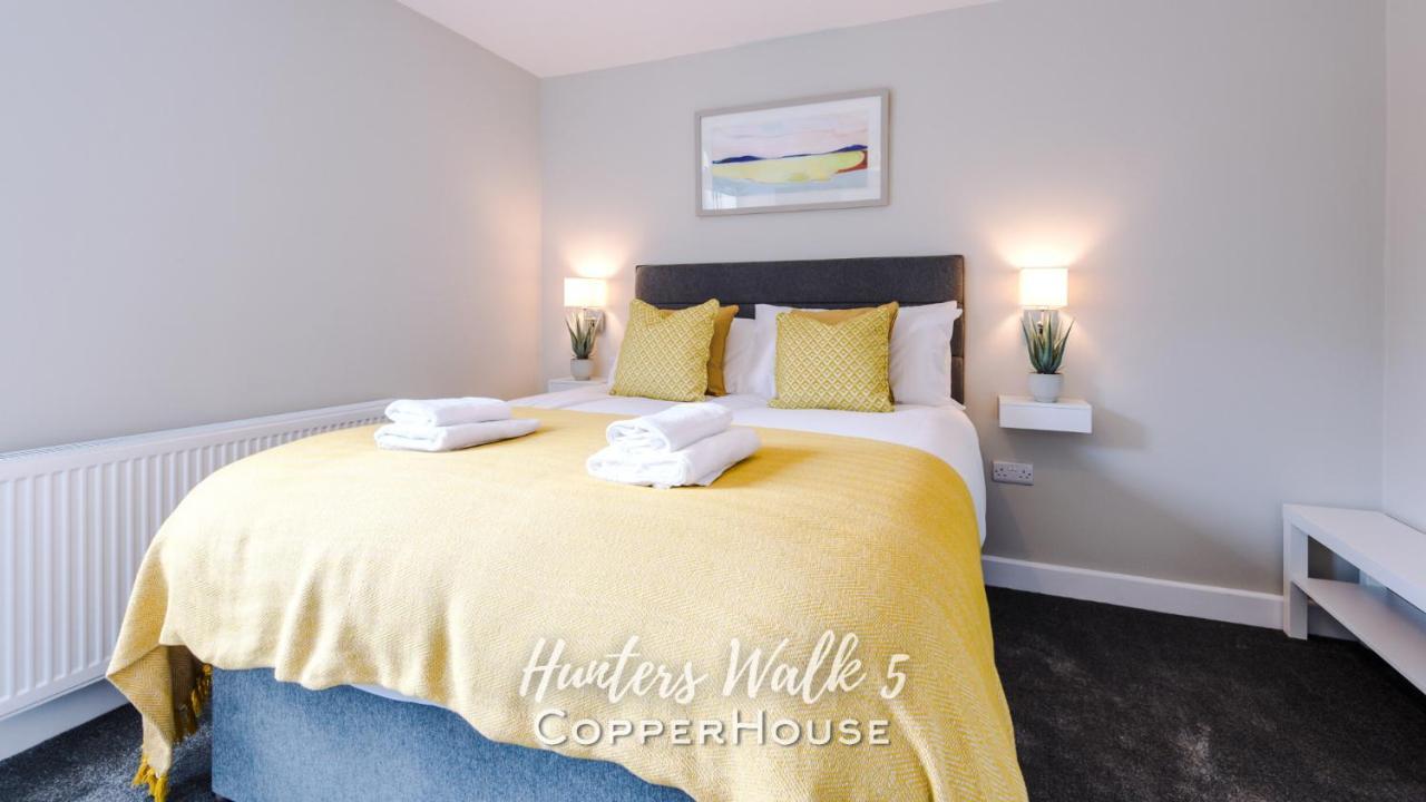 Chester City Centre Apartments With Parking ภายนอก รูปภาพ