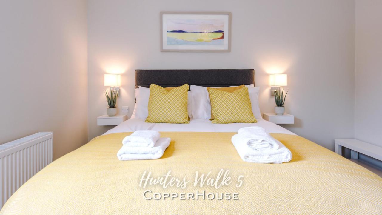 Chester City Centre Apartments With Parking ภายนอก รูปภาพ